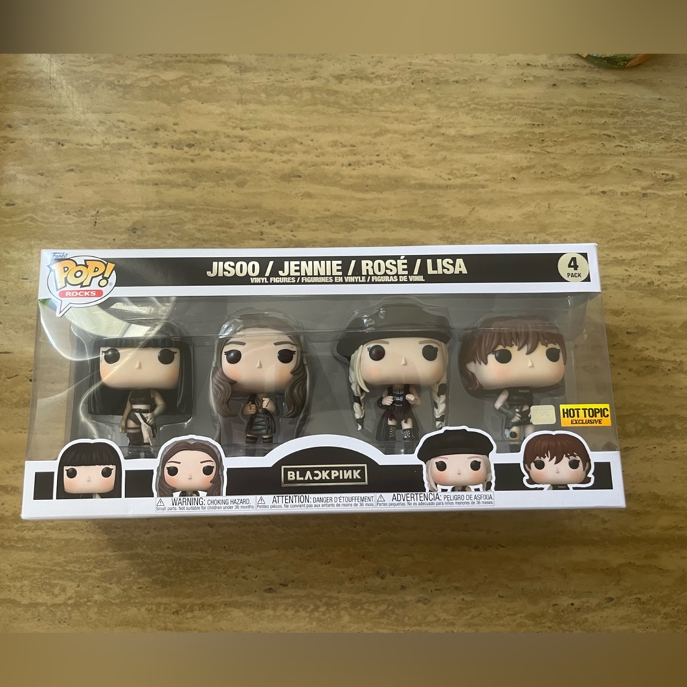 Black Pink Funkos